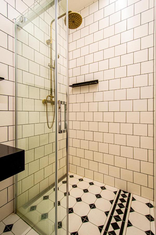 4 Bedrooms 130M2 Apartment At The Main City Square Praga Exterior foto